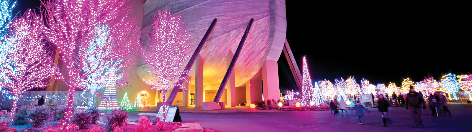 Christmastime at the Ark and Creation Museum tour image